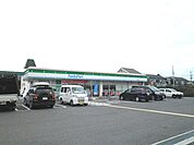 【コンビニエンスストア】ファミリーマート泉大津虫取町店まで511ｍ