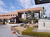 【図書館】羽島市立図書館まで350ｍ