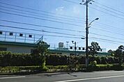 【小学校】小平市立鈴木小学校まで350ｍ