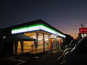 【コンビニエンスストア】ファミリーマート北柏台店まで382ｍ