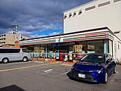 【コンビニエンスストア】セブンイレブン伏見竹田中島町店まで100ｍ