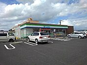 【コンビニエンスストア】ファミリーマート　扶桑高雄店まで950ｍ