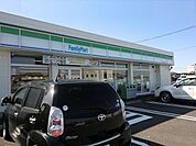 【コンビニエンスストア】ファミリーマートにんじん通店まで950ｍ