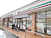 【コンビニエンスストア】セブンイレブン小山城東7丁目店まで550ｍ
