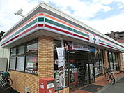 【コンビニエンスストア】セブンイレブンさいたま辻1丁目店まで437ｍ