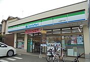 【コンビニエンスストア】ファミリーマート千代店まで400ｍ