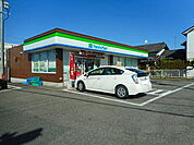 【コンビニエンスストア】ファミリーマート 矢田小南店まで500ｍ