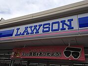 【コンビニエンスストア】ローソン寿町店まで388ｍ