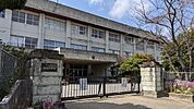 【小学校】君津市立周西小学校まで800ｍ