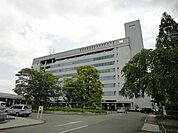 【市役所・区役所】亀岡市役所まで779ｍ