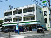 【コンビニエンスストア】ファミリーマート成田かの里店まで408ｍ