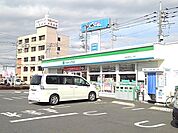 【コンビニエンスストア】ファミリーマート問屋町二丁目店まで550ｍ