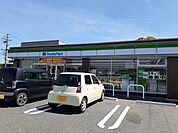 【コンビニエンスストア】ファミリーマート武豊富貴駅東店まで360ｍ