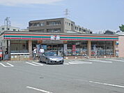 【コンビニエンスストア】セブンイレブン横浜日吉5丁目店まで292ｍ