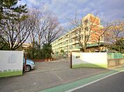 【小学校】川口市立前川東小学校まで186ｍ