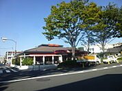 【その他】ロイヤルホスト竹の塚店まで494ｍ