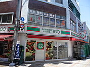 【コンビニエンスストア】ローソンストア100亀有東和店まで226ｍ