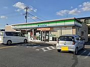 【コンビニエンスストア】ファミリーマート東松山高坂店まで390ｍ