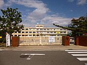 【市役所・区役所】豊山町立　豊山小学校まで200ｍ