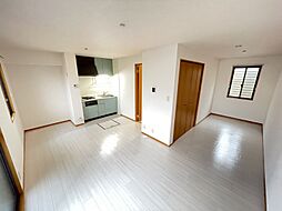 ヴィラセスト 101 1階ワンルームのリビング/ダイニング