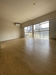 ワイズビル 301 3階2LDKのリビング/ダイニング