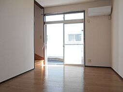 グリーンテラスハウスイソザキ A-105 1階2DKのリビング/ダイニング