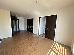 ロイヤルヒルズ待兼山 4階4LDKのリビング/ダイニング