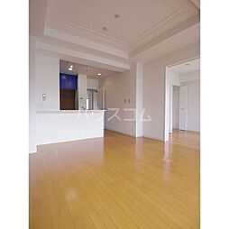 名古屋市営名城線 新瑞橋駅 徒歩1分の賃貸マンション 3階3LDKのリビング/ダイニング