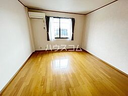 ハイブリッジ　Ａ 2階1Kのリビング/ダイニング