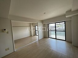 プリムベール向丘 4階3LDKのリビング/ダイニング