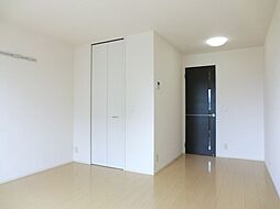 JR武蔵野線 越谷レイクタウン駅 徒歩17分の賃貸アパート 2階1Kのリビング/ダイニング