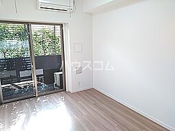 東急田園都市線 梶が谷駅 徒歩13分の賃貸マンション 5階ワンルームのリビング/ダイニング