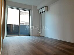 メゾン北綾瀬 2階1LDKのリビング/ダイニング