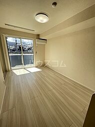 マロード亀岡駅北 101 1階2LDKのリビング/ダイニング