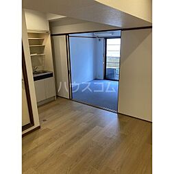 ラ・クール泉 610 6階1DKのリビング/ダイニング