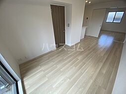 ディセントラ一色 103 1階1LDKのリビング/ダイニング