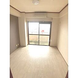 ＵＴハイツ 603 6階1Kのリビング/ダイニング