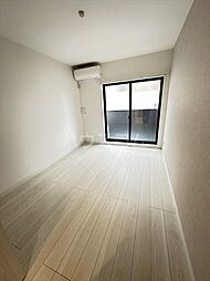 スカイヒルズ春日部 1階1Kのリビング/ダイニング