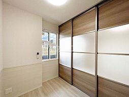 ディール北浦和I 101 1階1LDKのリビング/ダイニング