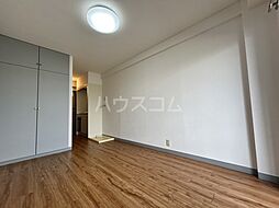 コンドミニアム小田急相模原 305 3階ワンルームのリビング/ダイニング