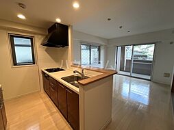 モナーク甲府 1階3LDKのリビング/ダイニング