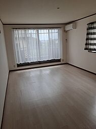 ラ・ベルクール 106 1階1Kのリビング/ダイニング