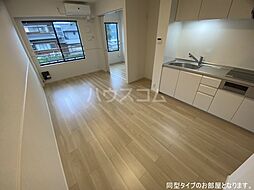 JR武豊線 亀崎駅 徒歩29分の賃貸アパート 2階1LDKのリビング/ダイニング