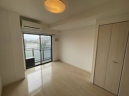 パロス・コート 106 1階1Kのリビング/ダイニング