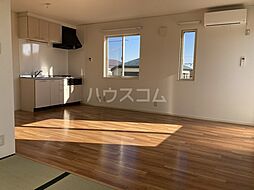 東武野田線 新柏駅 徒歩10分の賃貸アパート 2階1LDKのリビング/ダイニング