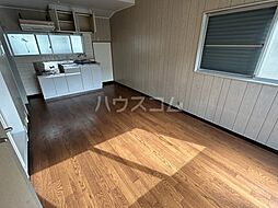 JJハウス伍番館 202 2階ワンルームのリビング/ダイニング