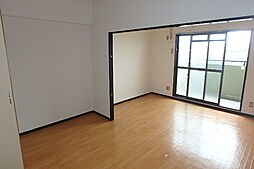 第2アイオーキャッスル 202 2階1Kのリビング/ダイニング