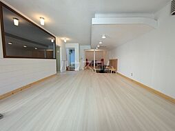 富岡セントラル 1 1階4LDKのリビング/ダイニング