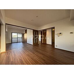 グレーシャス 2階2LDKのリビング/ダイニング