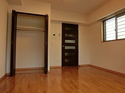 名古屋市営東山線 上社駅 徒歩8分の賃貸マンション 1階1Kのリビング/ダイニング